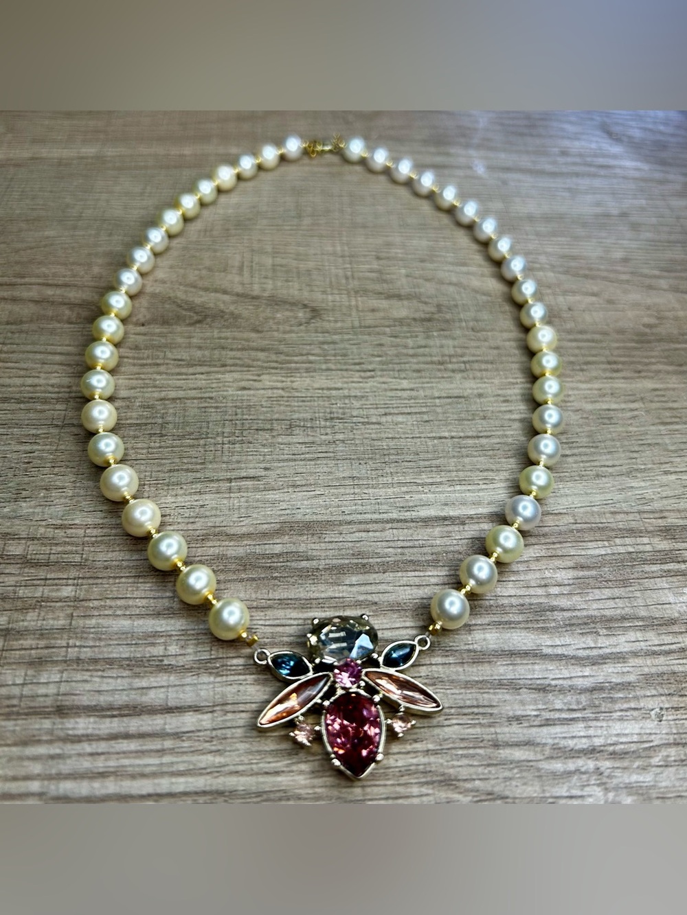Faux Pearl Necklace with Multicolor Crystal Bee Pendant - Gold Tone Handmade - Picture 5 of 7